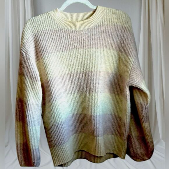 H&M Cream and Pink Striped Sweater! - Picture 2 of 10